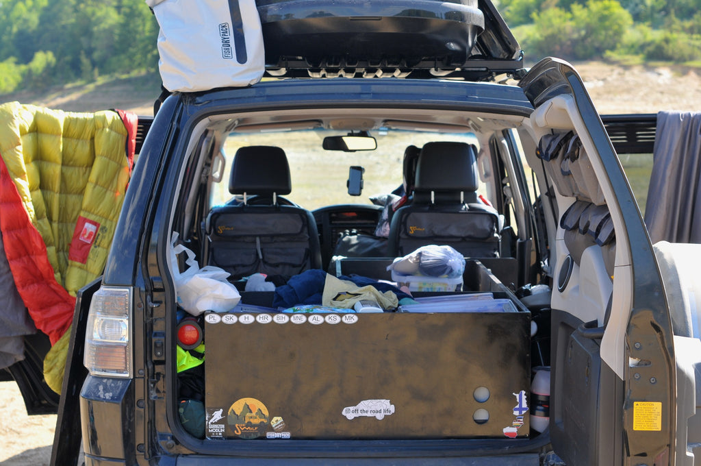 SHE-WOLF rear seat organizer for Mitsubishi Pajero 4 (2006–2017)