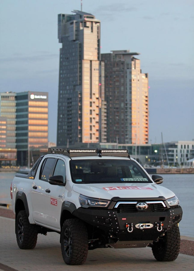 Pare-chocs treuil Toyota Hilux 8 REVO 2020+