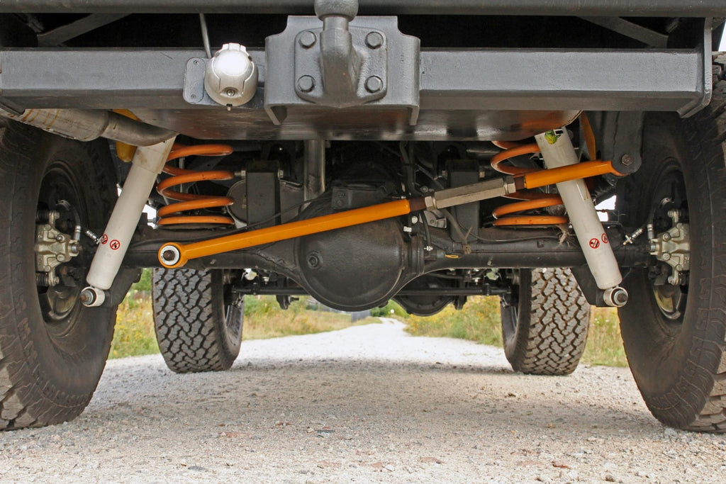 Barre Panhard réglable (arrière) Nissan Patrol Y60 & Y61 (1987-2001)