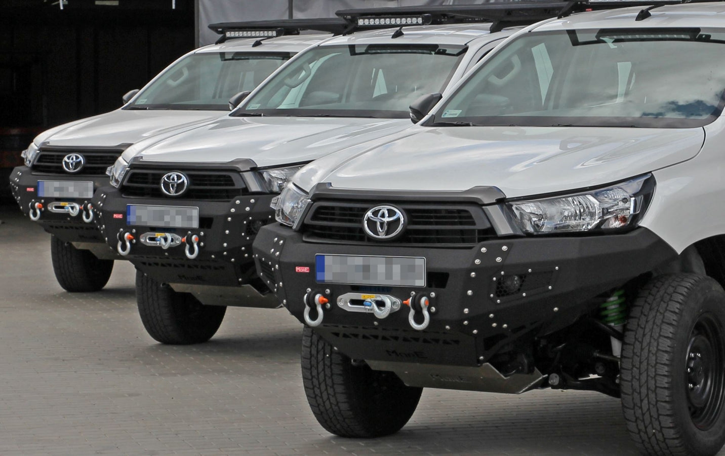 Pare-chocs treuil Toyota Hilux 8 REVO 2020+