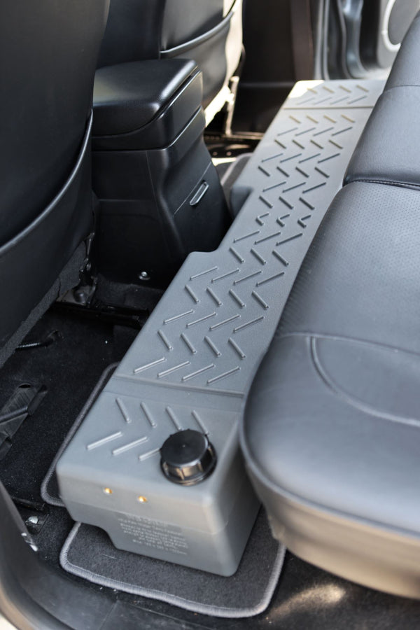 Réservoir de pied 40L (LLDPE) gris pour l'intérieur (deuxième rangée de sièges)