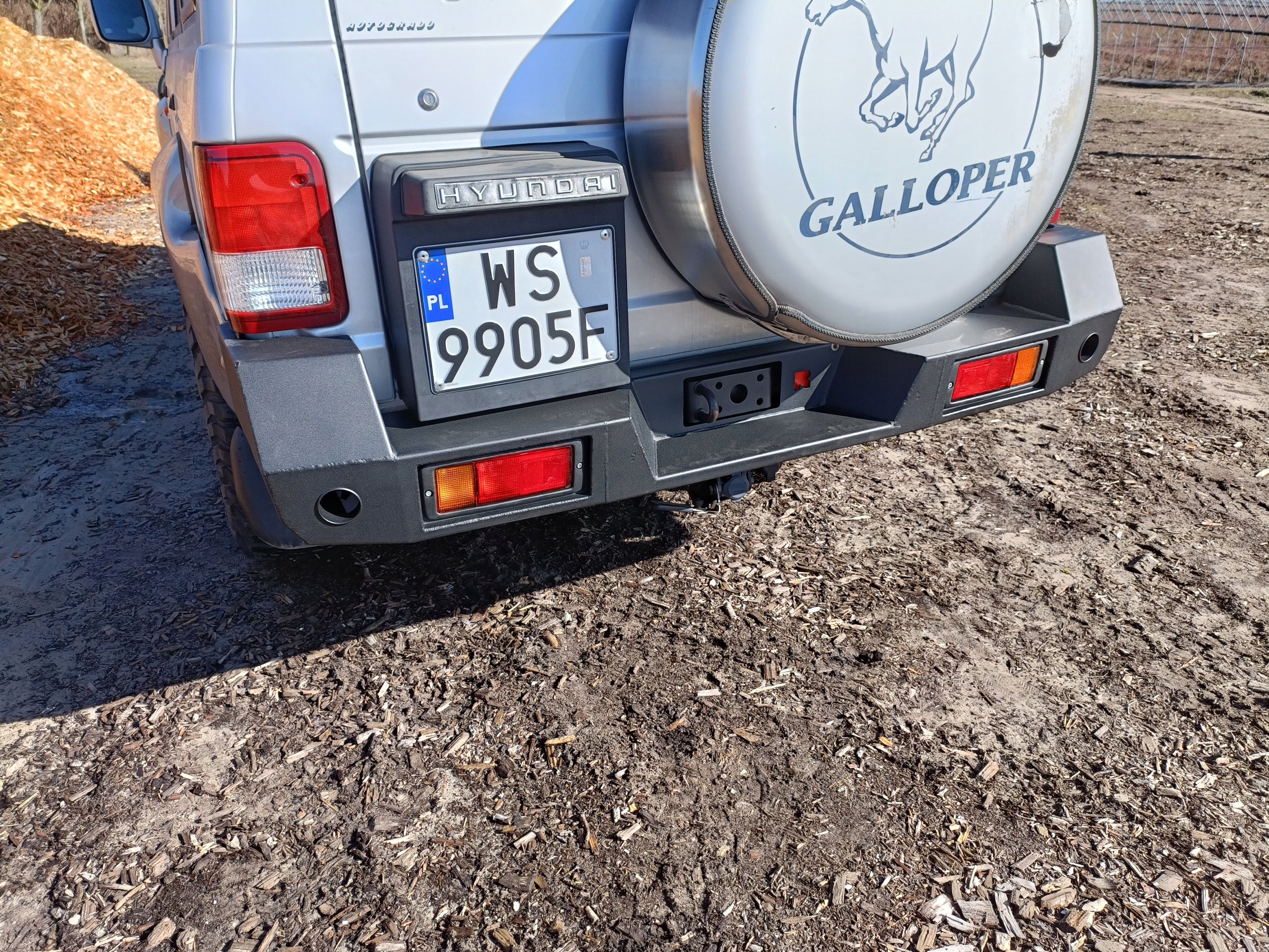 Pare-chocs arrière en acier Hyundai Galloper 5 portes