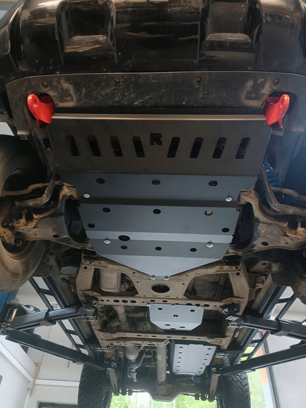 Unterfahrschutz Kraftstofftank & AdBlue – Nissan Navara D23 (ab 2015)