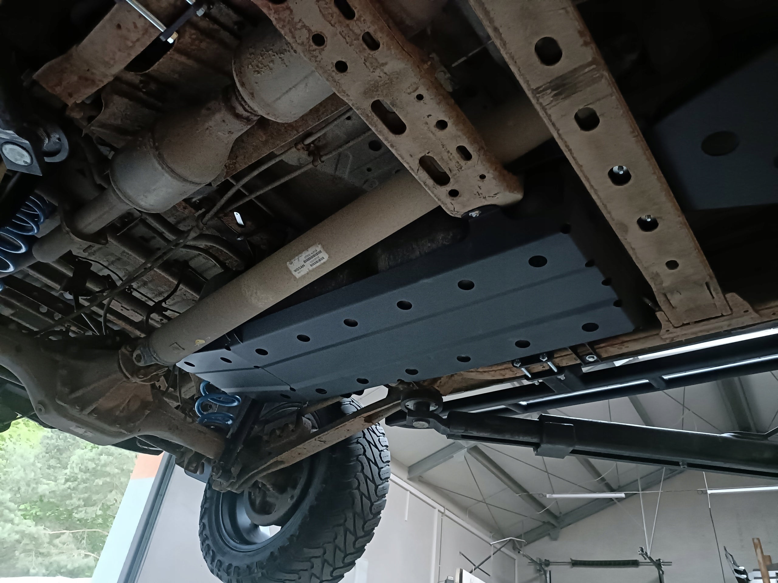 Unterfahrschutz Kraftstofftank & AdBlue – Nissan Navara D23 (ab 2015)