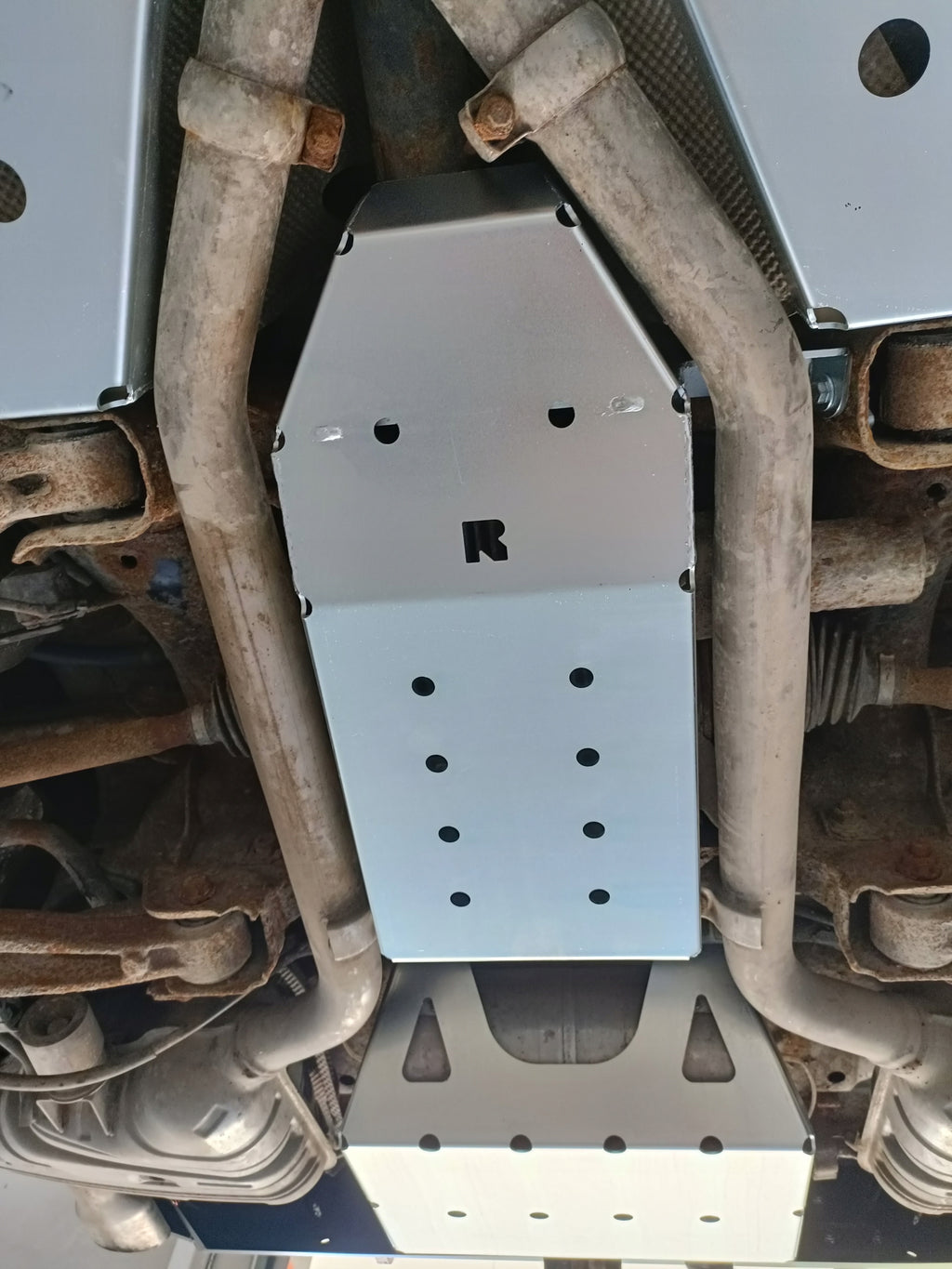 Protection de soubassement différentiel arrière Mercedes-Benz ML W164