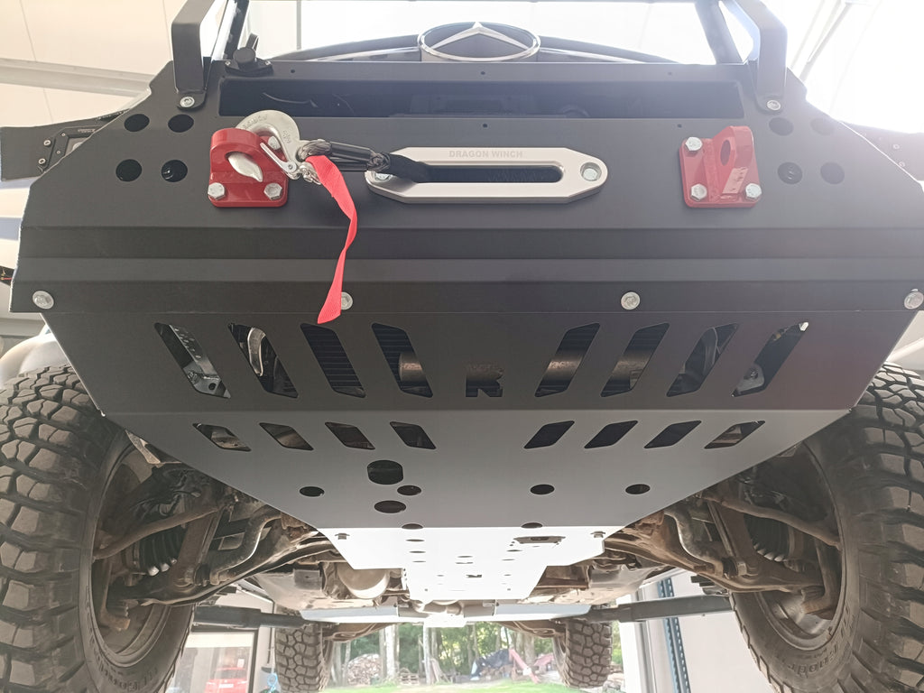 Protection sous moteur, essieu avant et carter d'huile – Mercedes-Benz ML W164 avec pare-chocs treuil