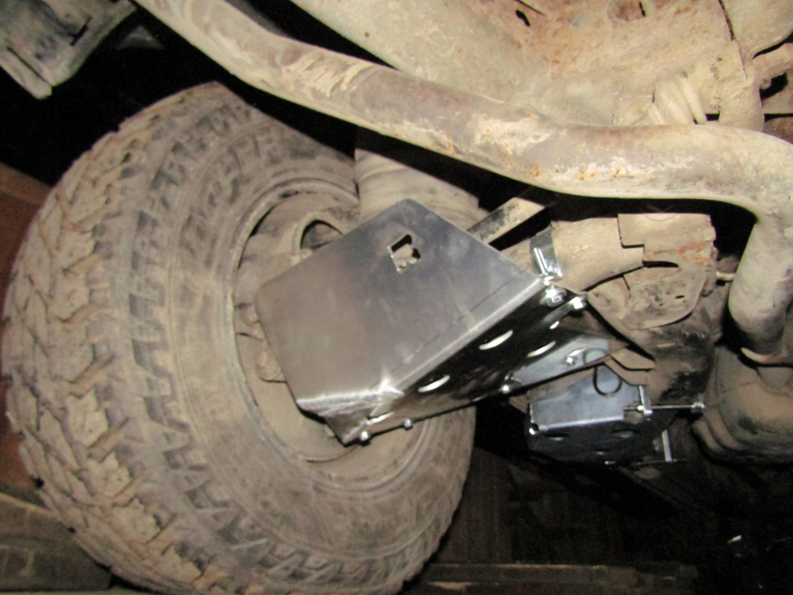 Aluminium-Querlenkerschutz (hinten) – Land Rover Discovery 3 & 4