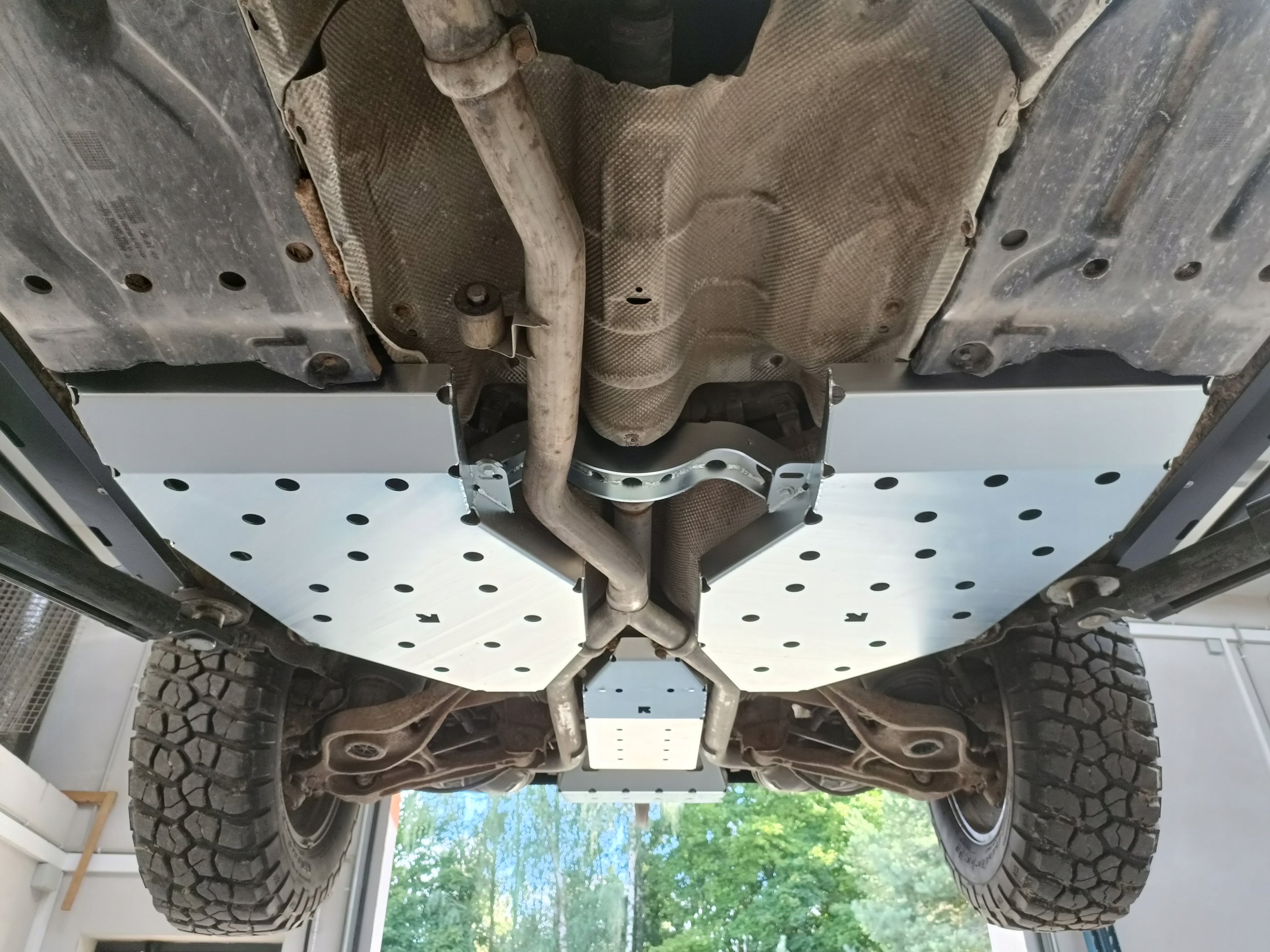 Unterfahrschutz Kraftstofftank Mercedes-Benz ML W164