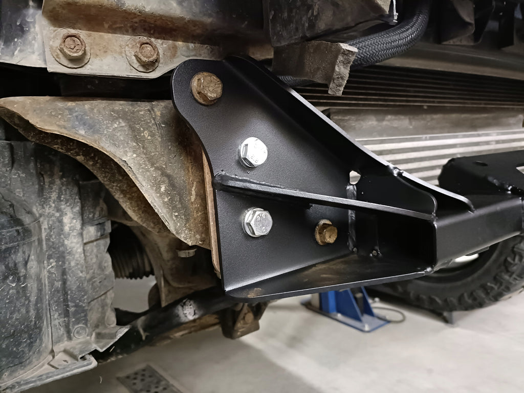 Montageplatte für Seilwinde Nissan Navara D23