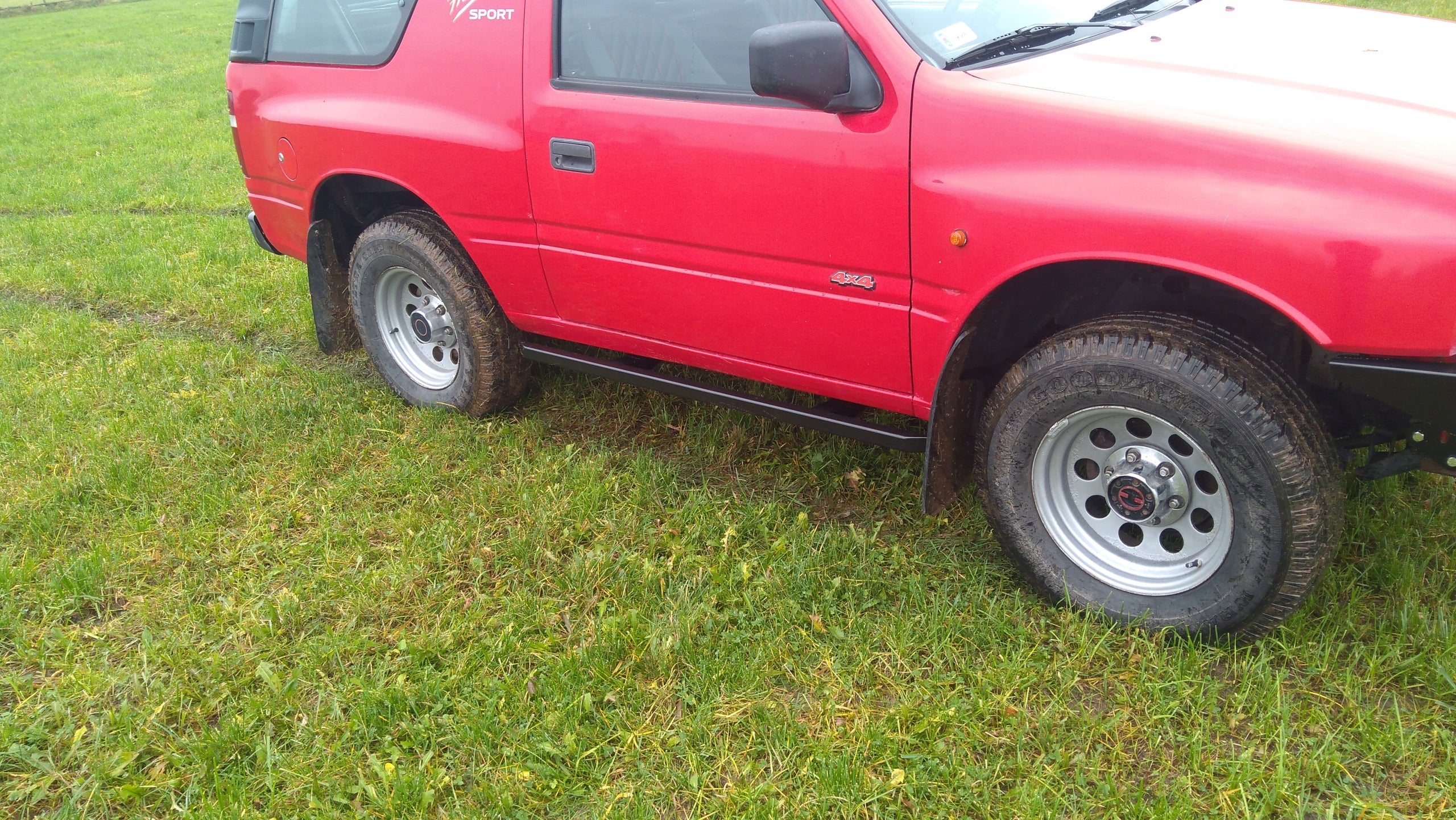 Protections tubulaires latérales Rockslider Opel Frontera A 3 portes