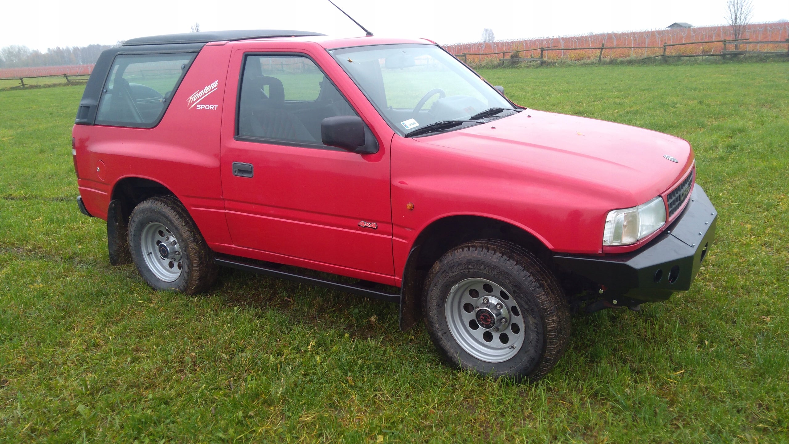 Protections tubulaires latérales Rockslider Opel Frontera A 3 portes