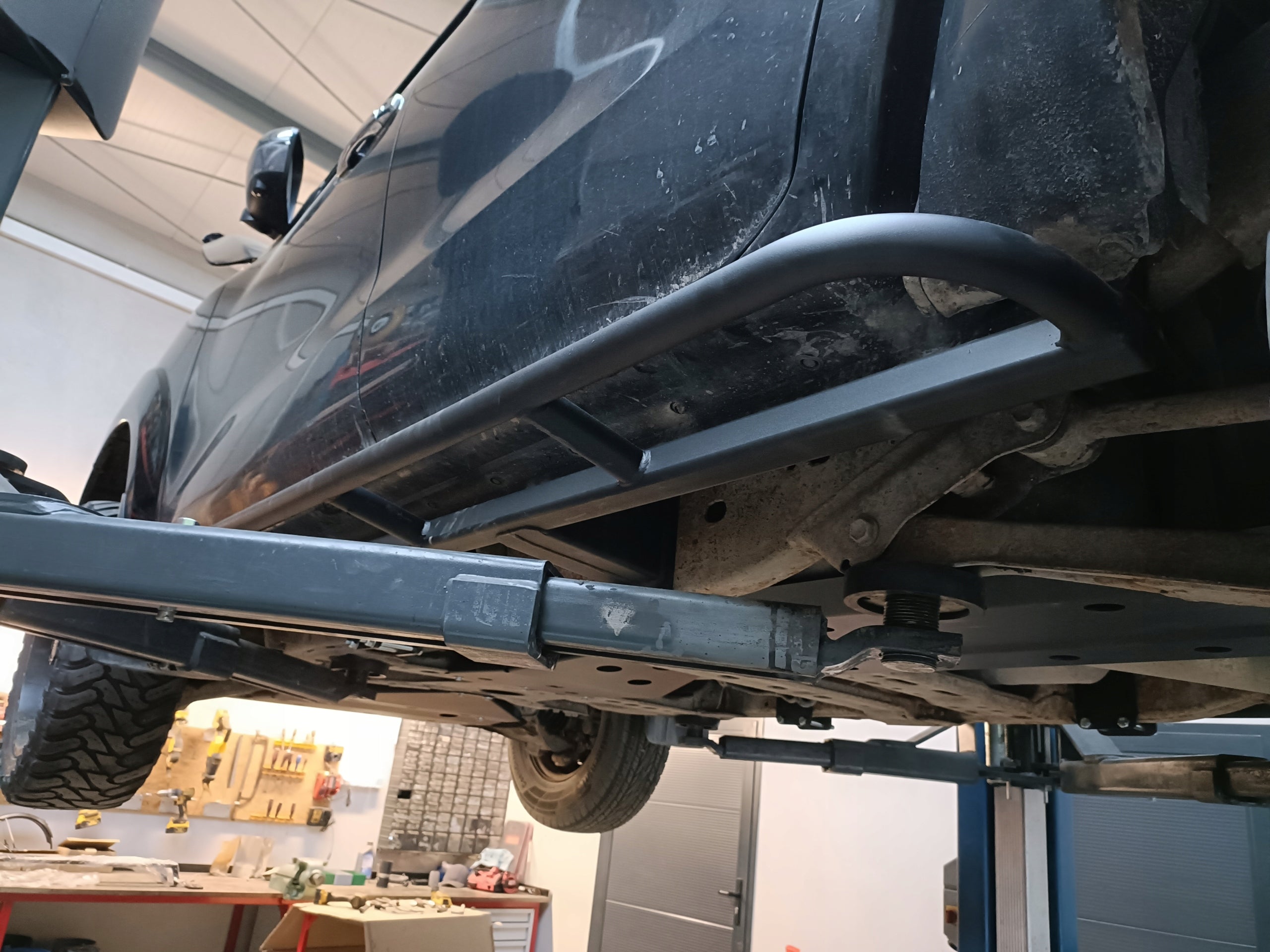 Protections tubulaires latérales Rockslider Nissan Navara D23