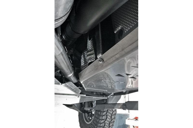 Protection aluminium sous réservoir Toyota Land Cruiser J250