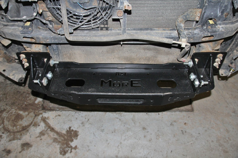 Plaque de montage pour treuil Toyota Land Cruiser J120