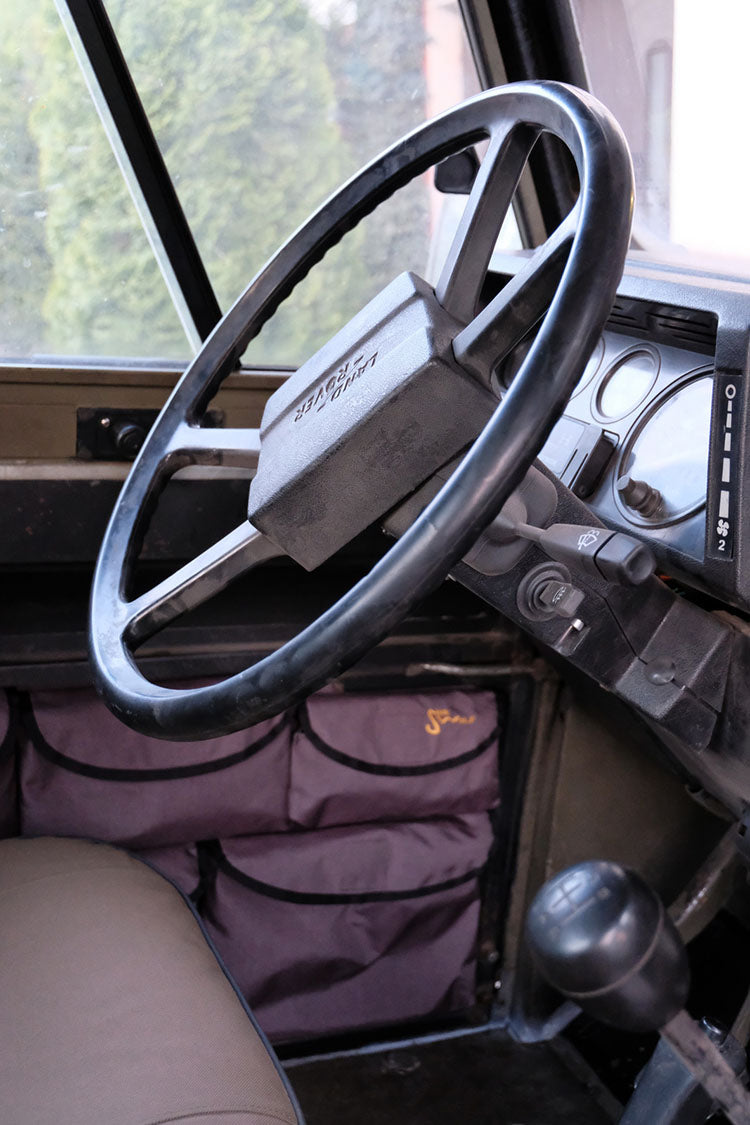 Compartiment de rangement de porte avant, compatible avec les Land Rover Defender séries 90 à 110.