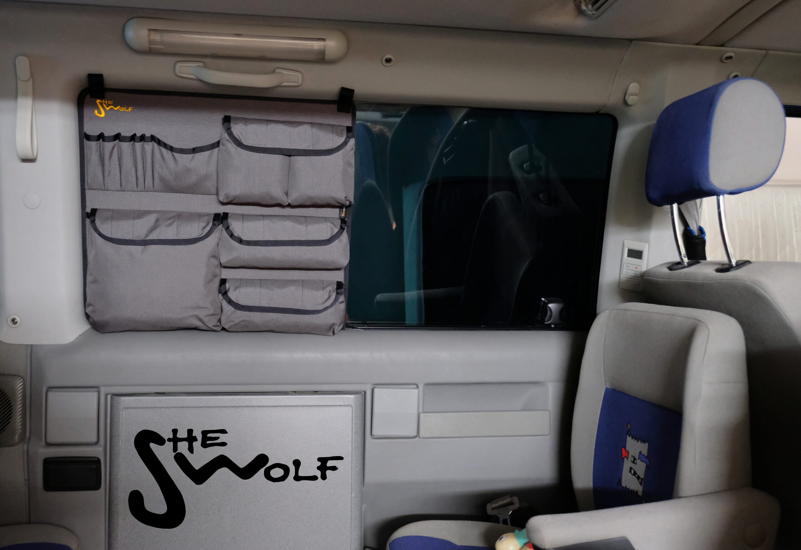 Organisateur de fenêtre SHE-WOLF VW T4, centre gauche (demi-fenêtre)