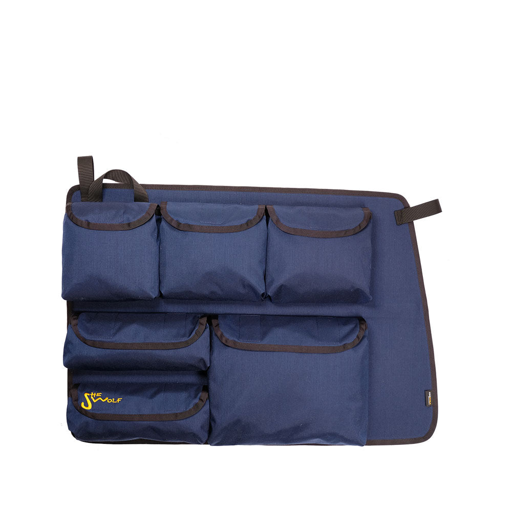 Window pocket organizer for the right side window of a VW T4 short wheelbase (with ventilation in the A-pillar) with removable pocket