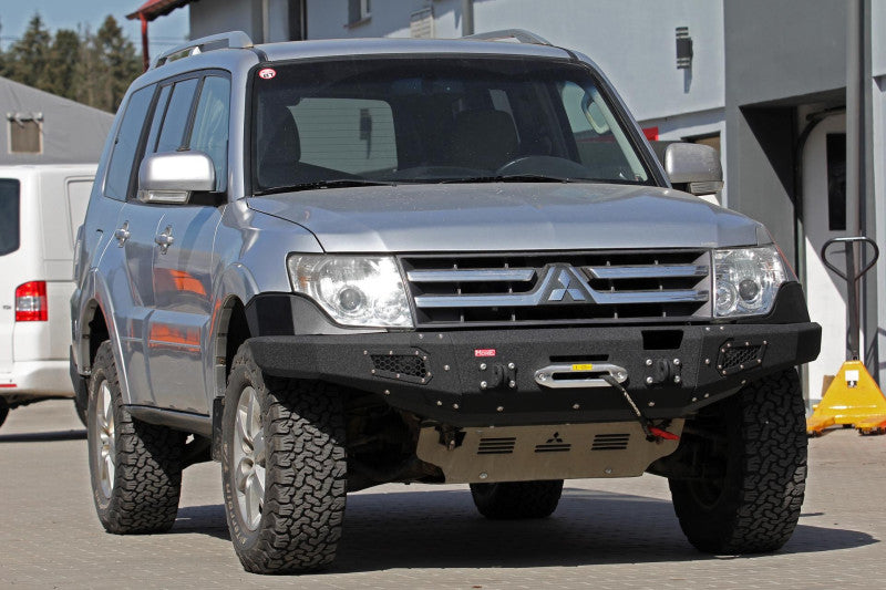 Seilwindenstoßstange Mitsubishi Pajero 4 V80