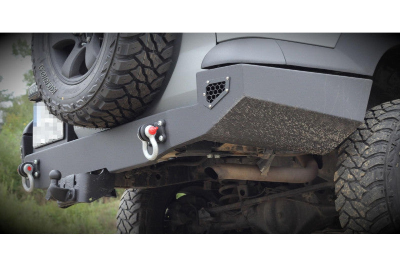 Stahl-Heckstoßstange Toyota Land Cruiser J120 lang – Halterungsdetail