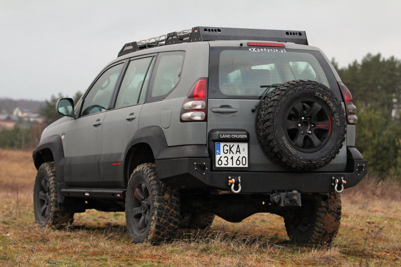 Stahl-Heckstoßstange Toyota Land Cruiser J120 lang – Seitenansicht